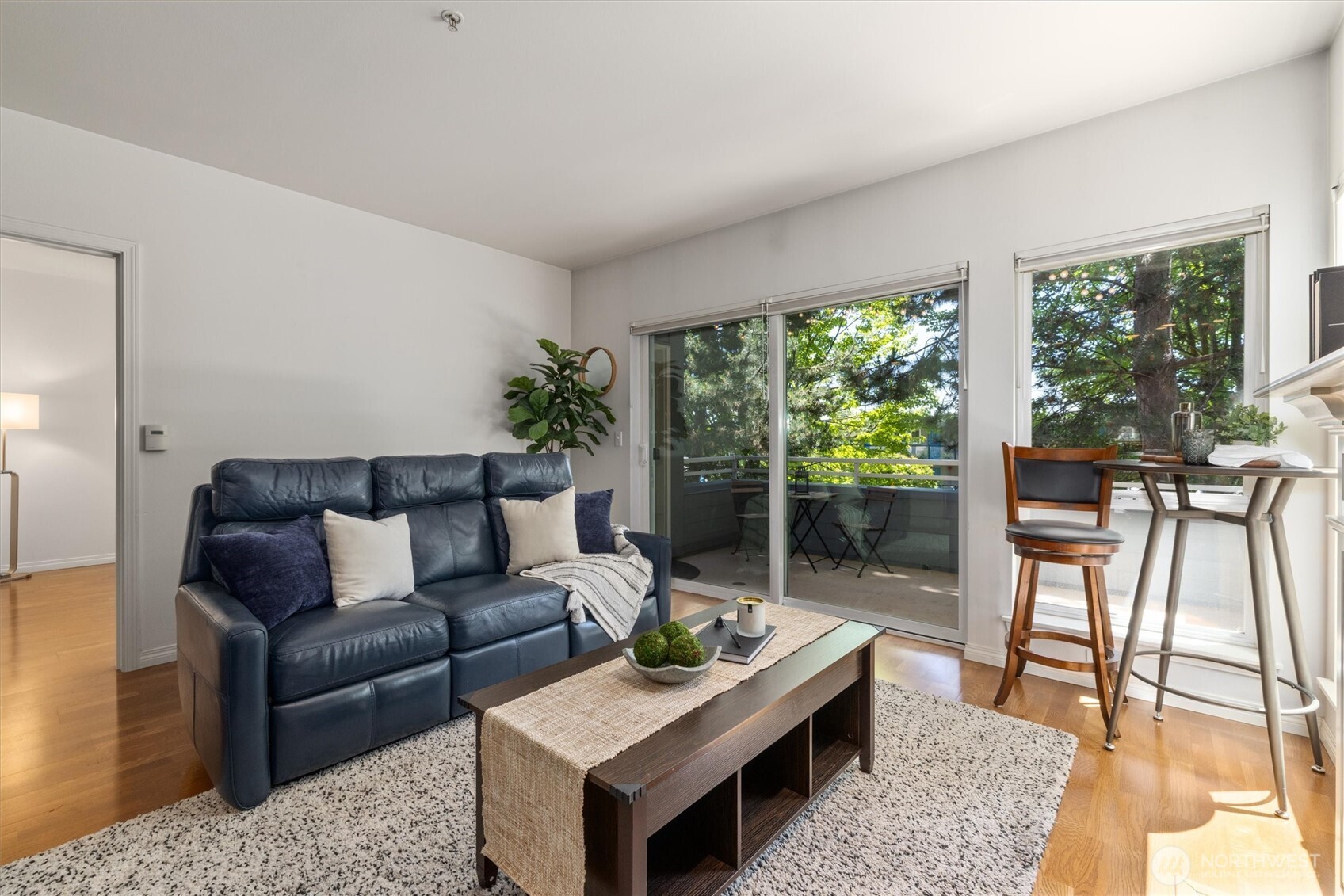 3112 SW Avalon Way 102