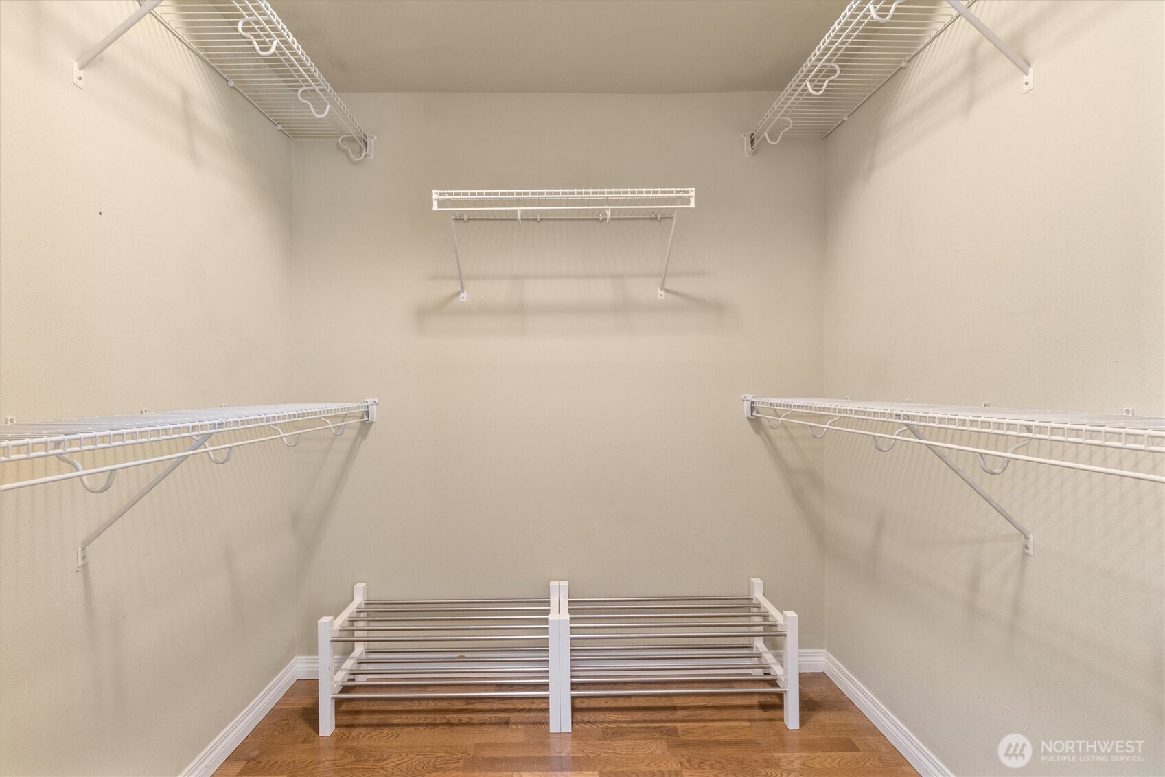 Seattle, Washington 98126, United States, 2 Bedrooms Bedrooms, ,2 BathroomsBathrooms,Residential,Active,168679