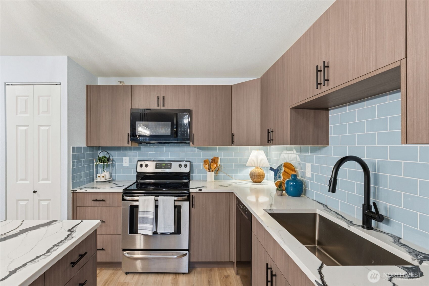 700 Front Street S B103