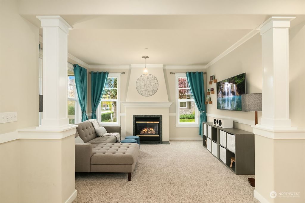 Photo of 1453 NE Katsura Street, Issaquah, WA 98029 (MLS # 2177279)