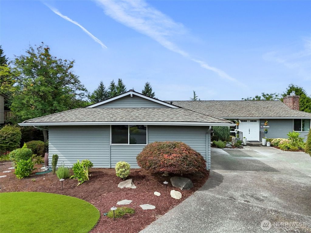 Photo of 13228 SE 247th Street, Kent, WA 98042 (MLS # 2411932)