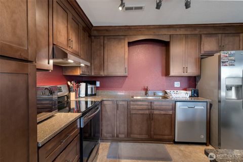Photo of 651 SE Bayshore Drive #B304, Oak Harbor, WA 98277 (MLS # 2428543) Photo of 651 SE Bayshore Drive #B304, Oak Harbor, WA 98277 (MLS # 2428543)