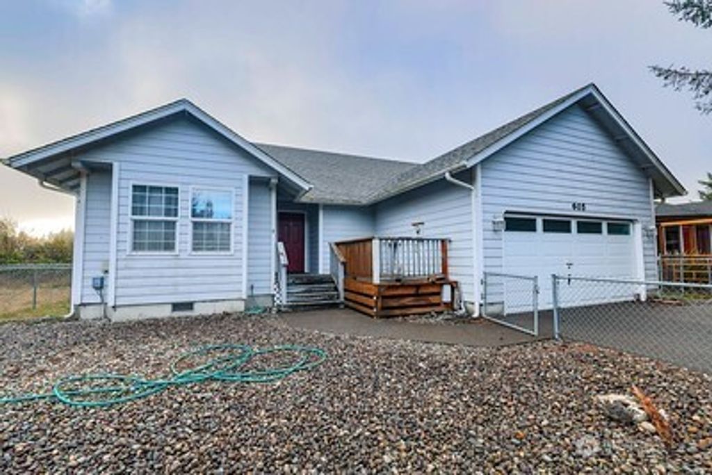 Photo of 605 E Chance A La Mer NE, Ocean Shores, WA 98569 (MLS # 2455397)