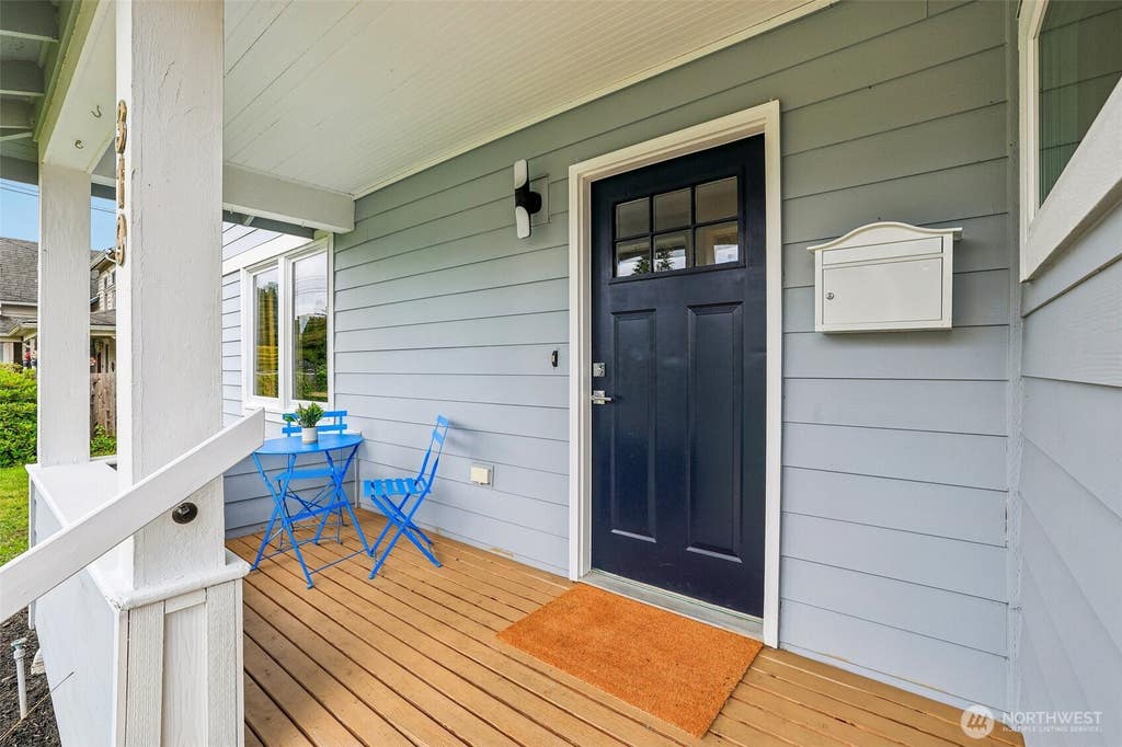 Photo of 319 Short Columbia Street, Monroe, WA 98272 (MLS # 2537760)