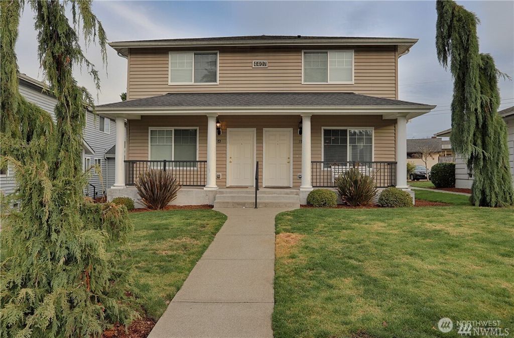 Photo of 4407 Hoyt Avenue #ABCD, Everett, WA 98203 (MLS # 2492357)