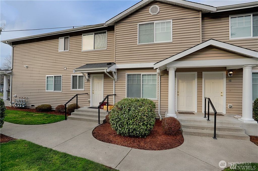 Photo of 4407 Hoyt Avenue #ABCD, Everett, WA 98203 (MLS # 2492357)