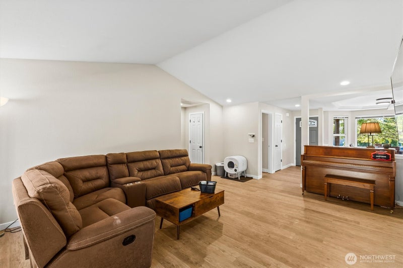 100 S 28th Street