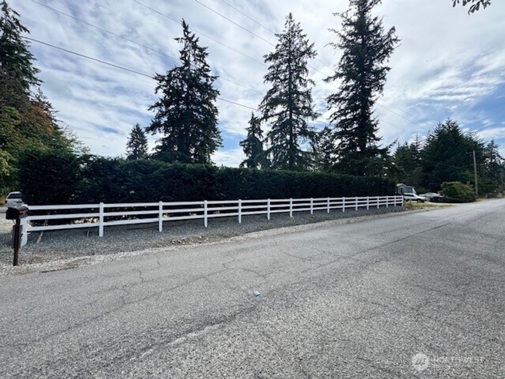 Photo of 36825 52nd Avenue S #C/D, Auburn, WA 98001 (MLS # 2413313)