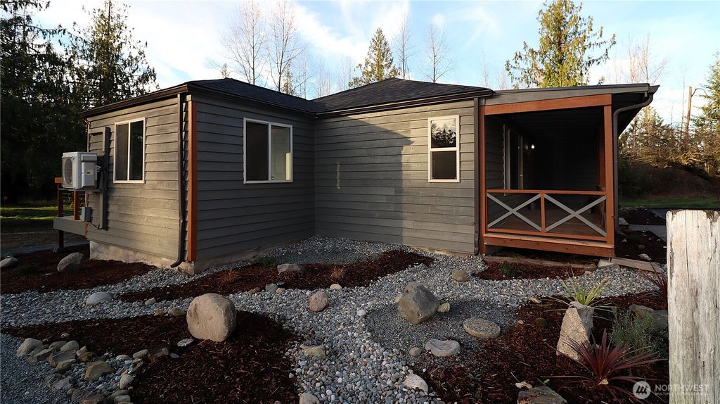 Photo of 39618 E Meridian, Eatonville, WA 98328 (MLS # 2467470)