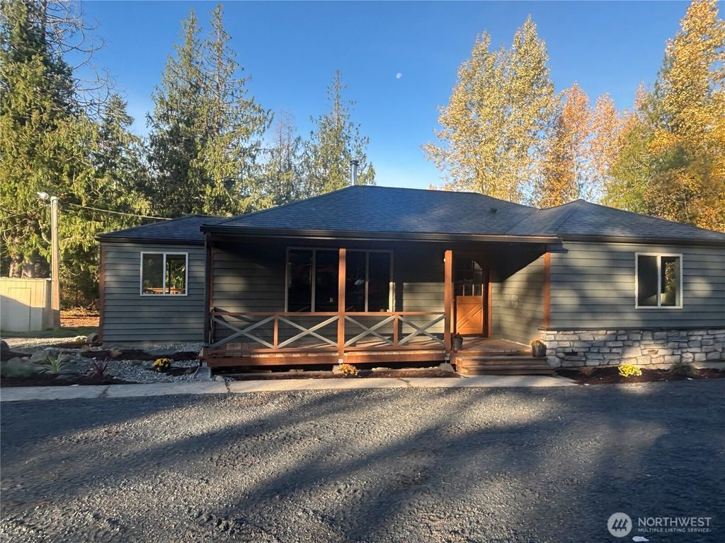 Photo of 39618 E Meridian, Eatonville, WA 98328 (MLS # 2467470)