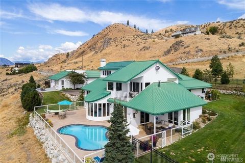 Photo of 335 Henderson Road, Chelan, WA 98816 (MLS # 2433994)