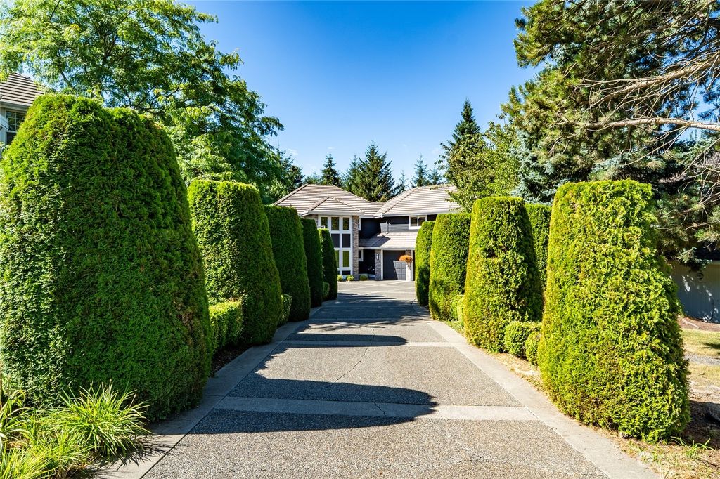Photo of 6049 167th Avenue SE, Bellevue, WA 98006 (MLS # 2002996)