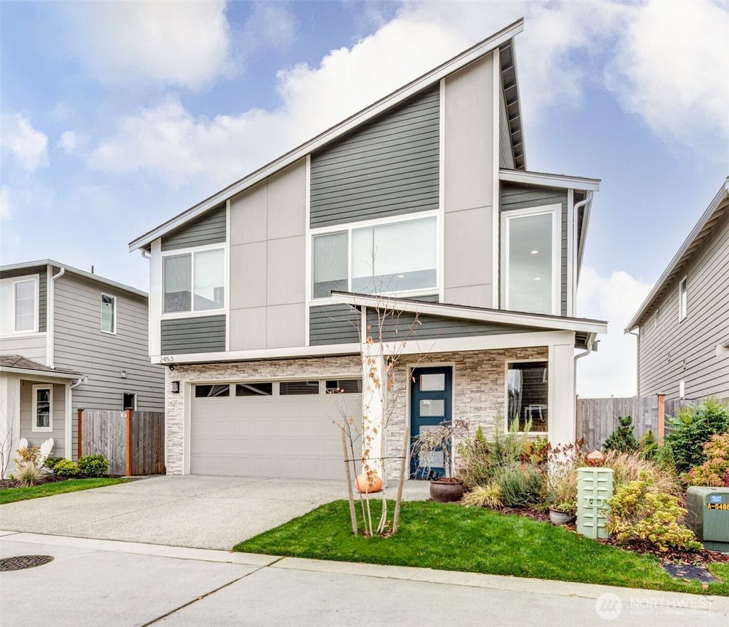 Photo of 2453 168th Place NE, Marysville, WA 98271 (MLS # 2453863)