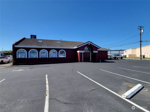 1124 Washington Way Longview WA 98632