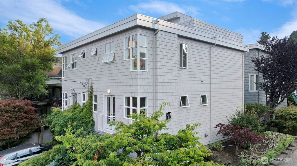 Photo of 2301 W Crockett Street, Seattle, WA 98199 (MLS # 2437040)