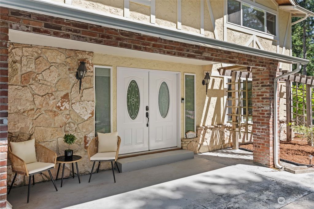 Photo of 16624 SE 254th Place, Covington, WA 98042 (MLS # 2266760)