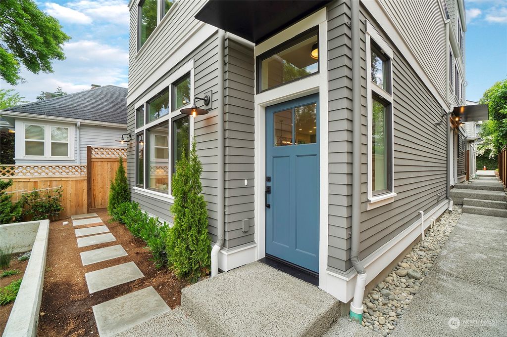 Photo of 1617 3rd Avenue W, Seattle, WA 98119 (MLS # 2127041)