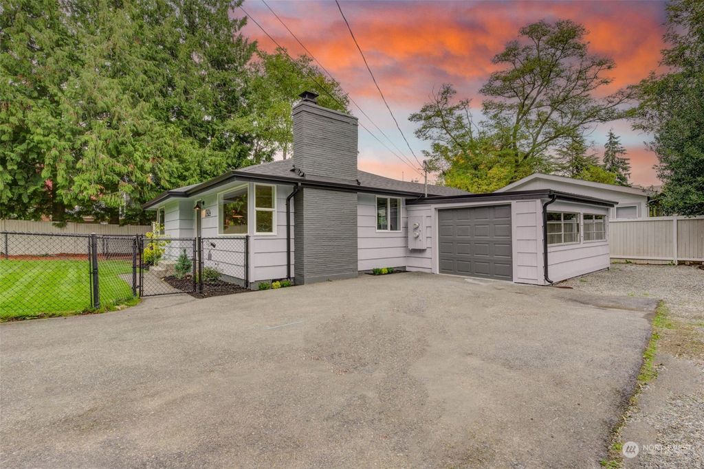 Photo of 17404 10th Avenue NE, Shoreline, WA 98155 (MLS # 2296570)
