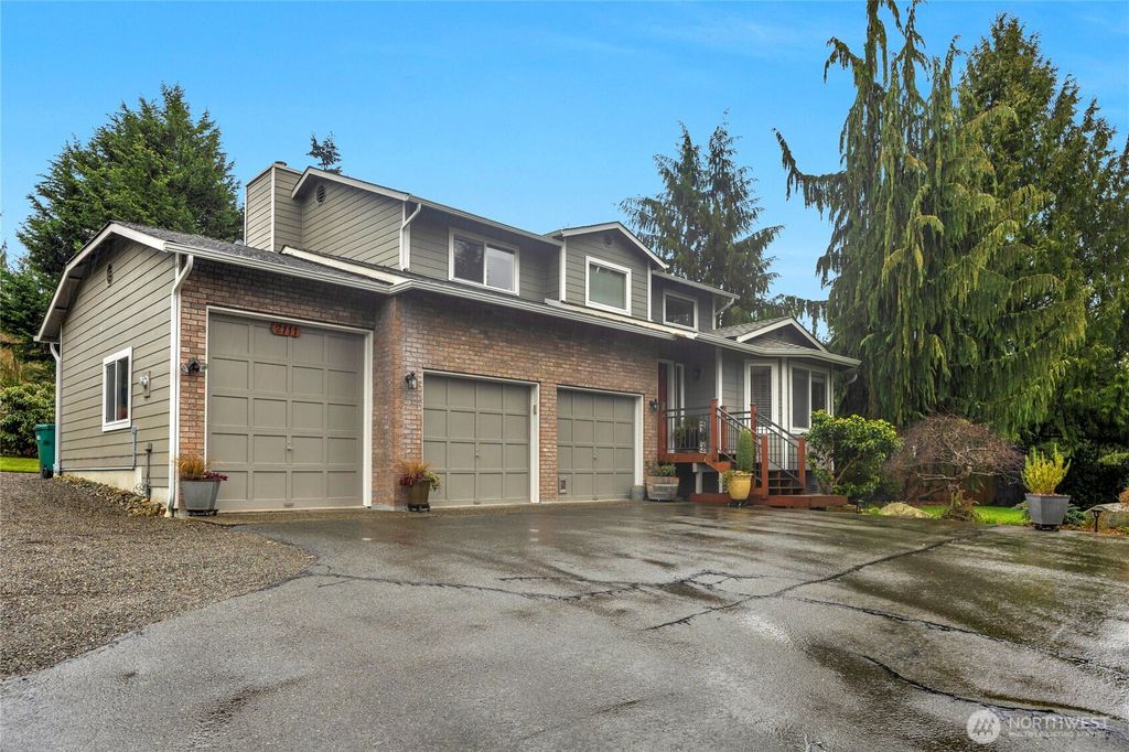 Photo of 2111 110th Drive SE, Lake Stevens, WA 98258 (MLS # 2335998)