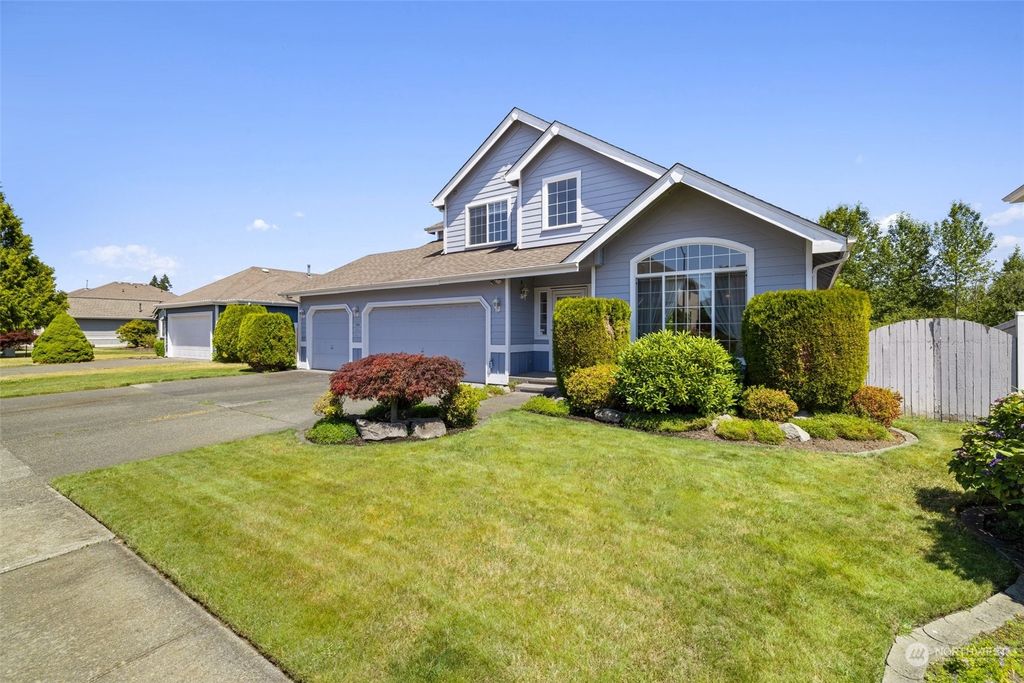 Photo of 394 26th Avenue, Milton, WA 98354 (MLS # 2263073)