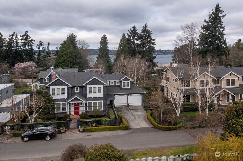 Photo of 3038 61st Avenue SE, Mercer Island, WA 98040 (MLS # 2027557)