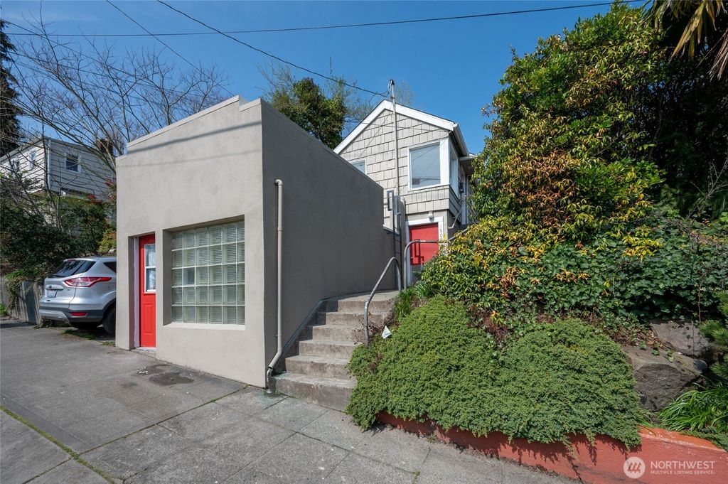 Photo of 1908 NE 65th Street, Seattle, WA 98115 (MLS # 2352476)
