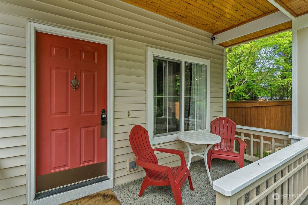 Photo of 6621 130th Place SE, Snohomish, WA 98296 (MLS # 2070007)