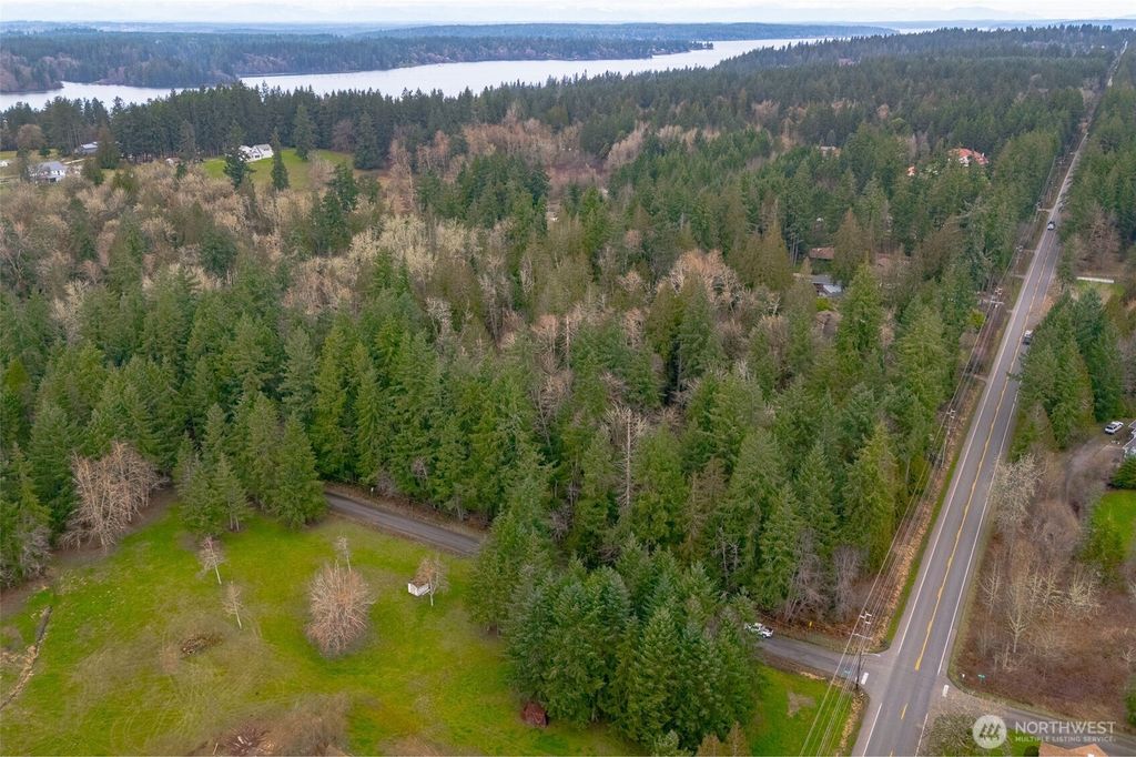 Photo of 4810 61st Avenue NE, Olympia, WA 98516 (MLS # 2483535)