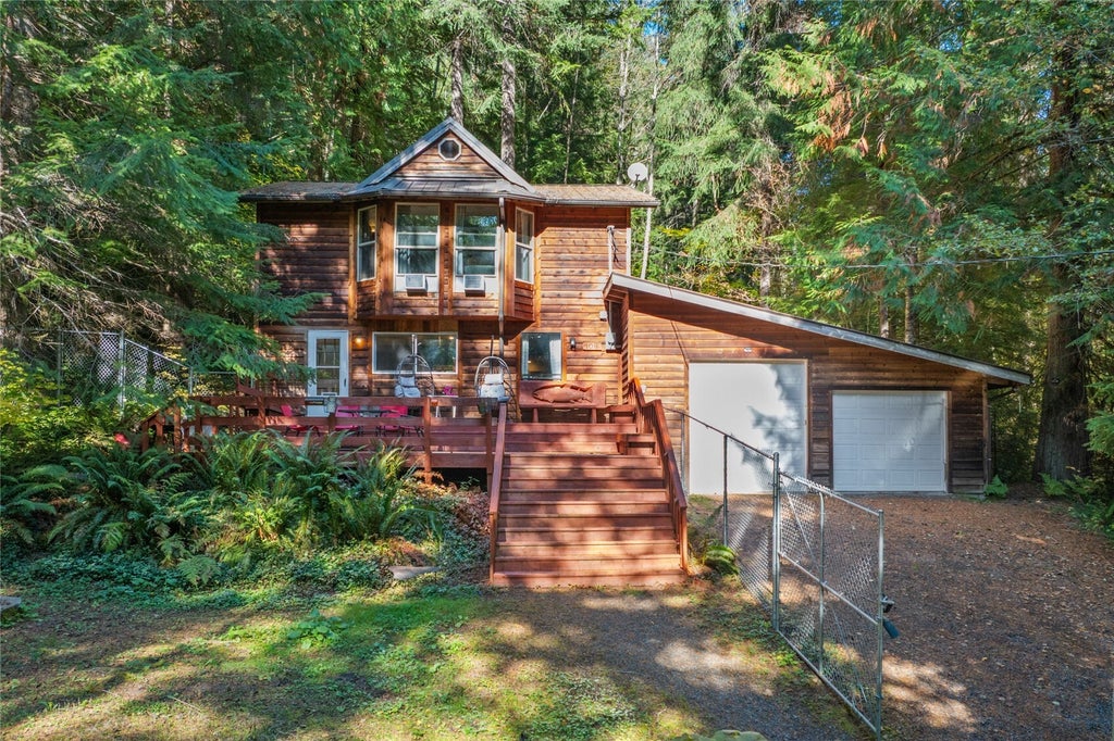 Photo of 108 Kautz Pl PL, Ashford, WA 98304 (MLS # 2597589)