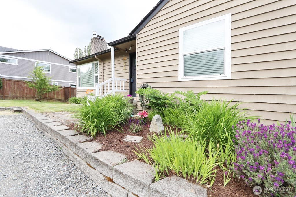 Photo of 16208 48th Avenue W, Edmonds, WA 98026 (MLS # 2537685)