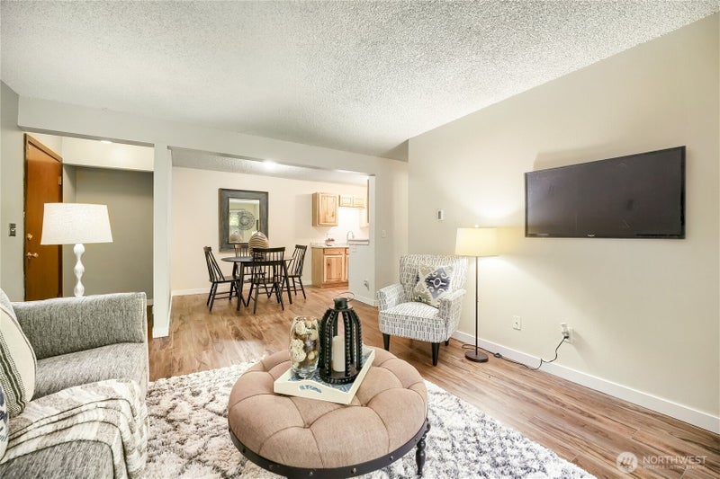 1505 N Visscher Street P106