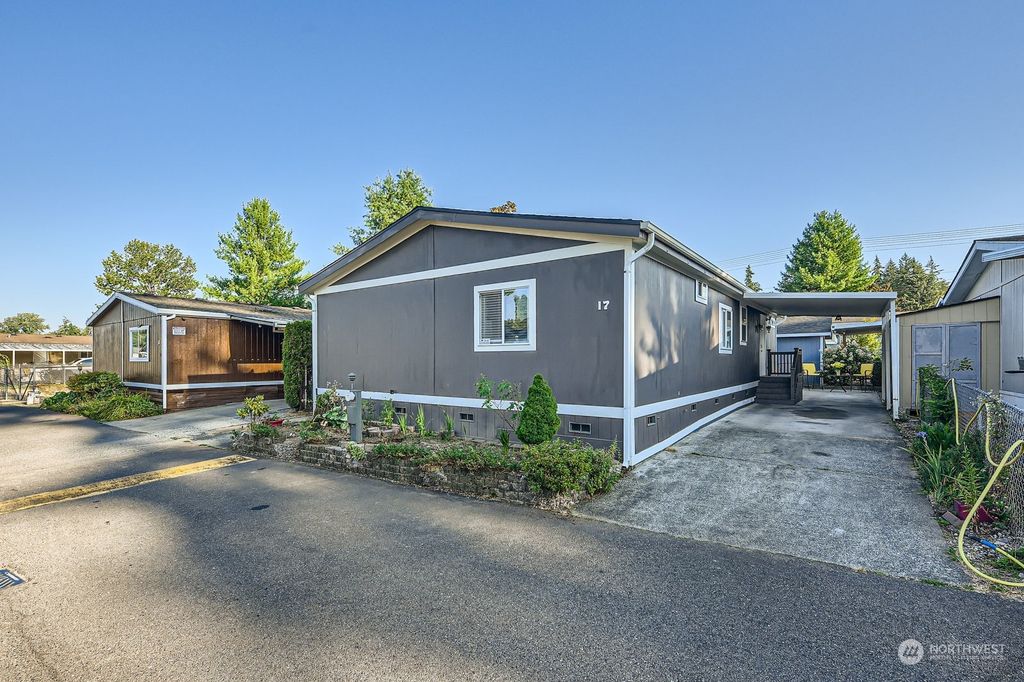 Photo of 15410 SE 272nd Street #17, Kent, WA 98042 (MLS # 2277254)