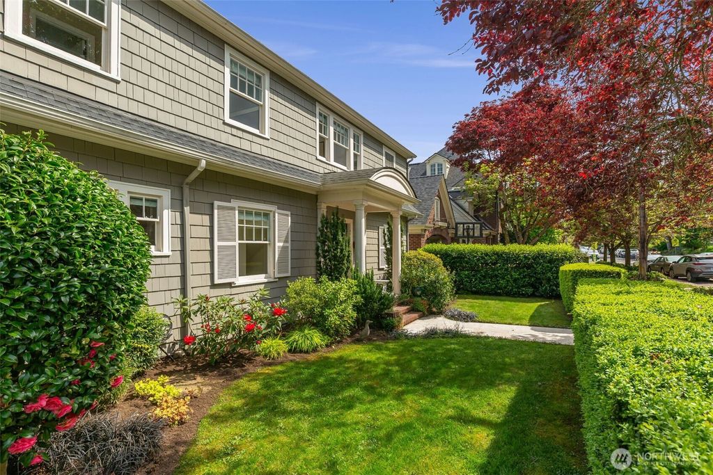 Photo of 1112 35th Avenue, Seattle, WA 98122 (MLS # 2519184)