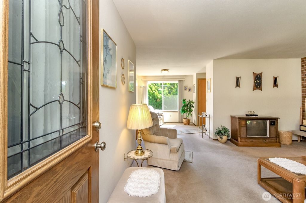 Photo of 31244 9th Avenue S, Federal Way, WA 98003 (MLS # 2551337)