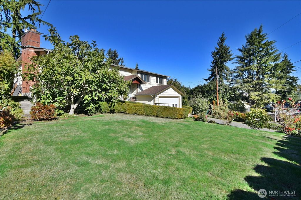 Photo of 23116 80th Place W, Edmonds, WA 98026 (MLS # 2445919)