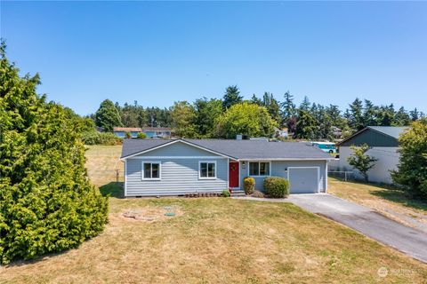 A home in Oak Harbor