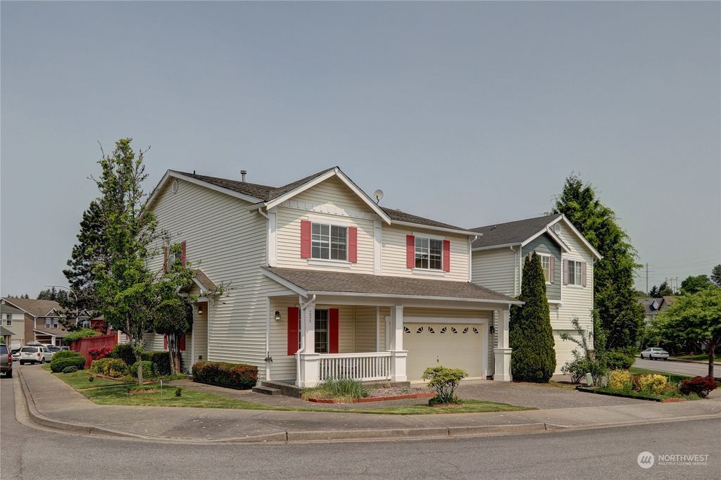 Photo of 225 Glennwood Avenue SE, Renton, WA 98056 (MLS # 2070276)