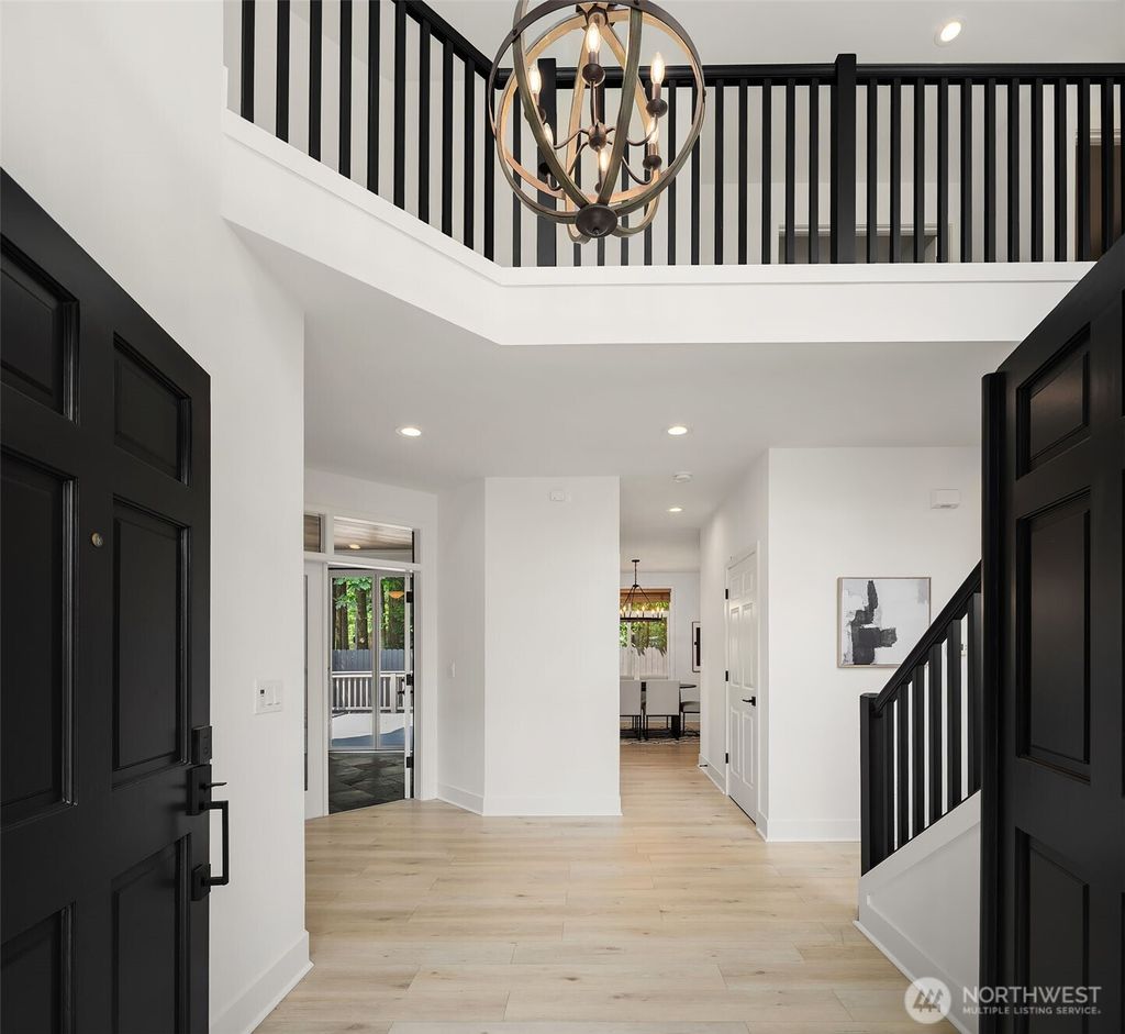 Photo of 16432 SE 24th Street, Bellevue, WA 98008 (MLS # 2397550)