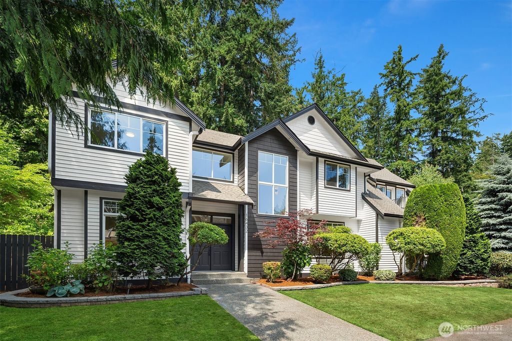 Photo of 16432 SE 24th Street, Bellevue, WA 98008 (MLS # 2397550)