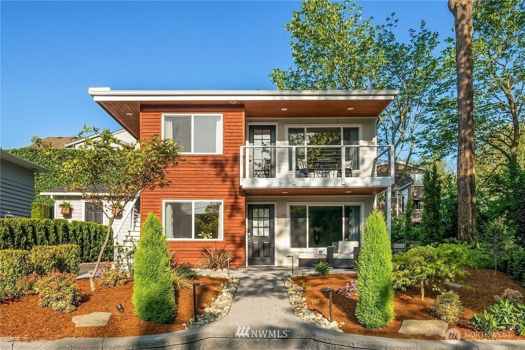 Photo of 744 -746 3rd Street S, Kirkland, WA 98033 (MLS # 2379598)
