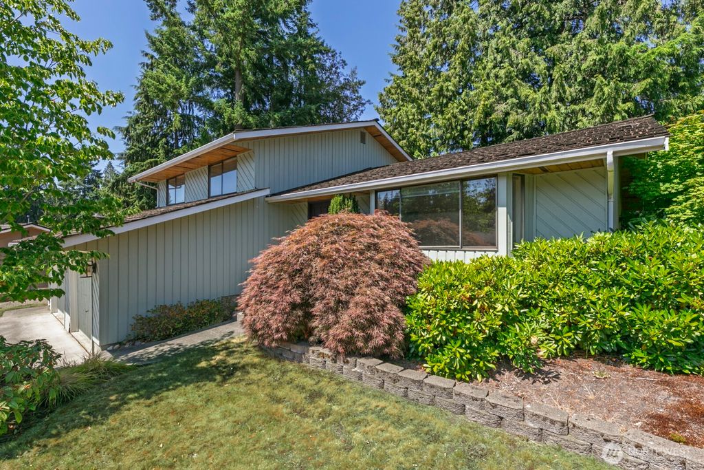 Photo of 3415 103rd Place SE, Everett, WA 98208 (MLS # 2409470)