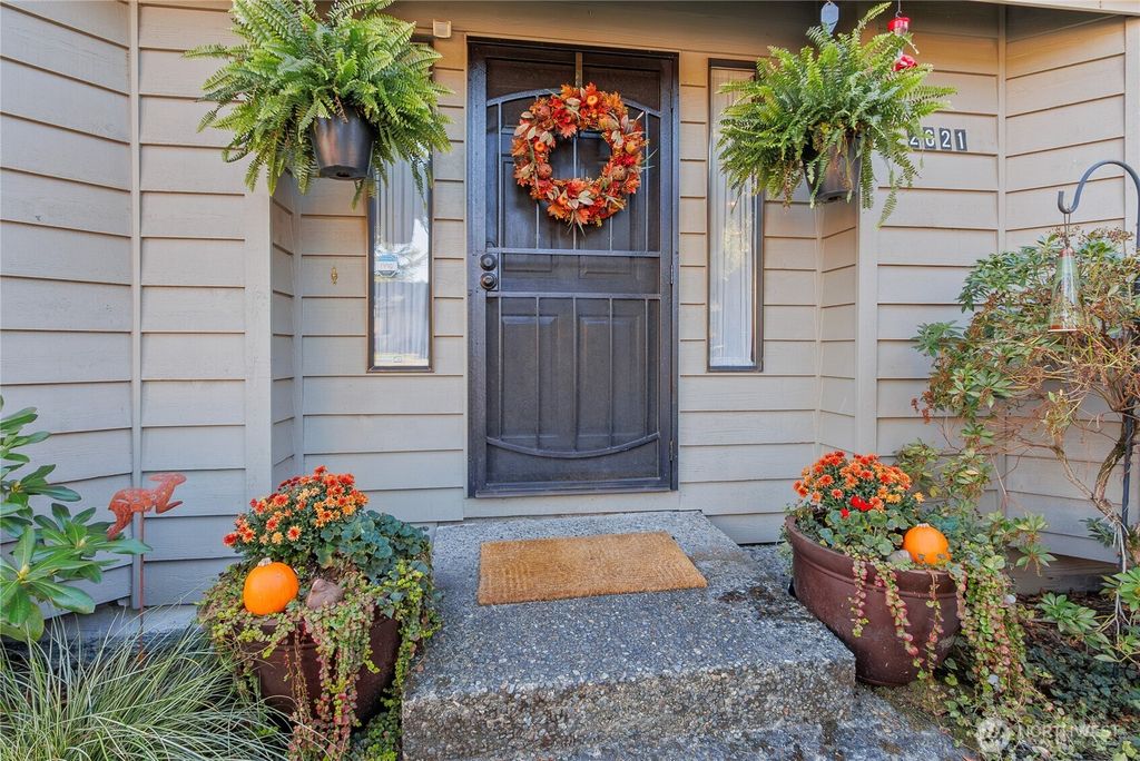 Photo of 2621 S 376th Place, Federal Way, WA 98003 (MLS # 2444510)