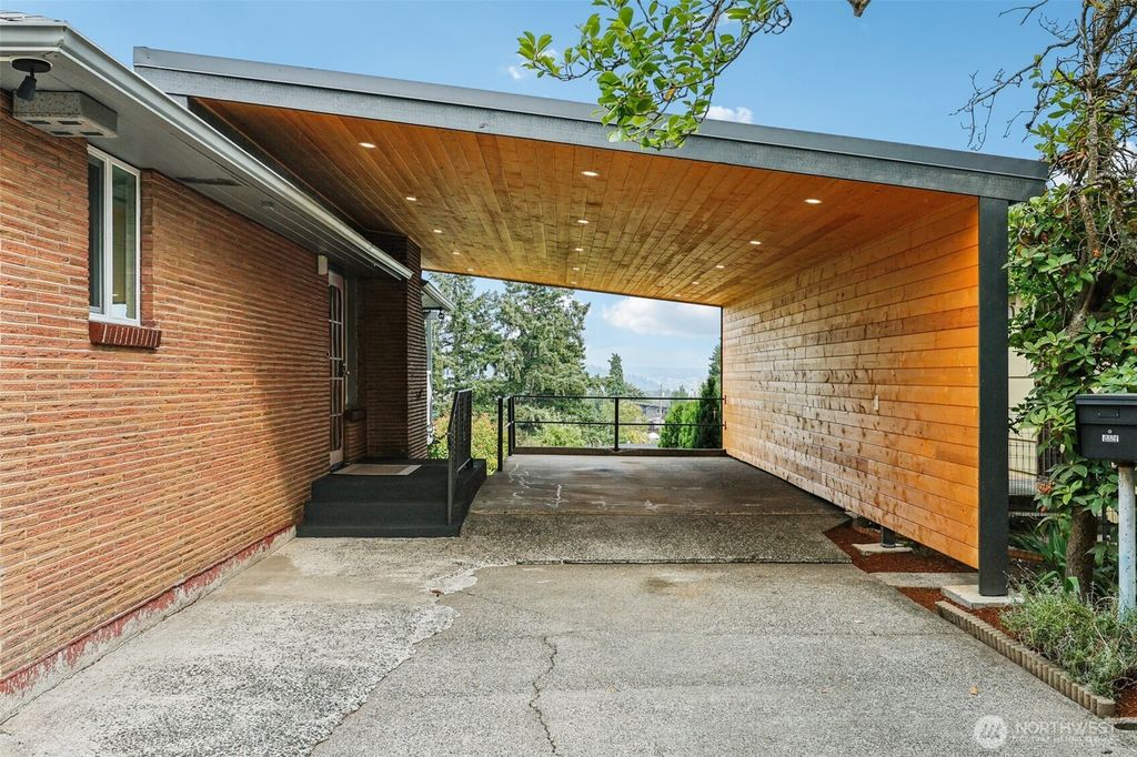 Photo of 8324 Beacon Avenue S, Seattle, WA 98118 (MLS # 2416561)