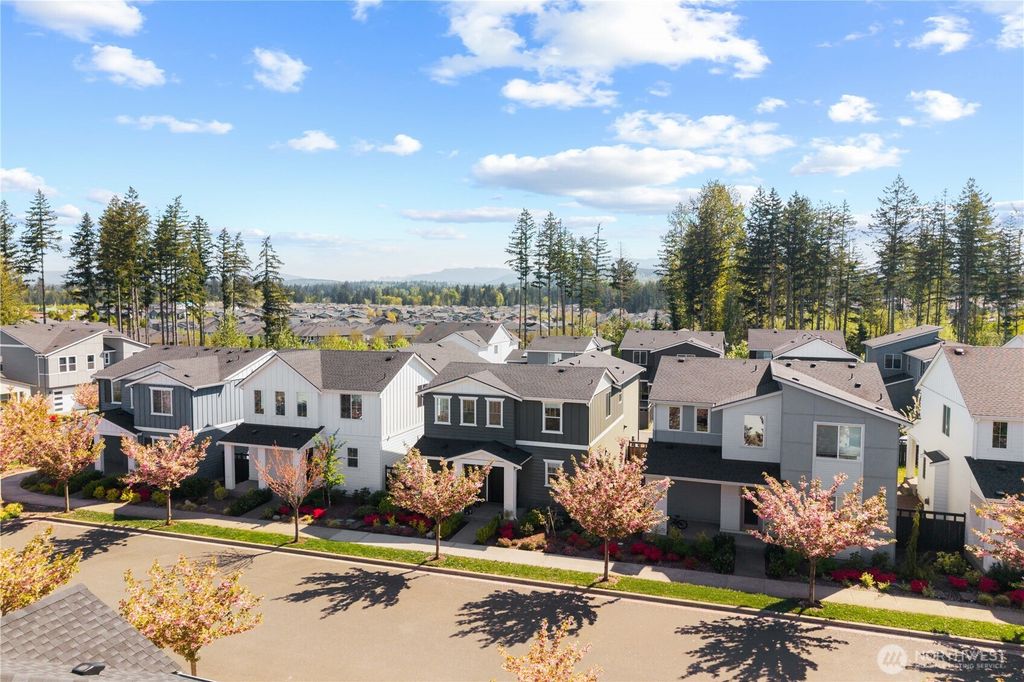 Photo of 33136 Holly Avenue SE, Black Diamond, WA 98010 (MLS # 2515523)