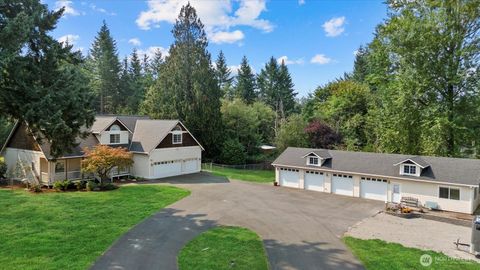 Photo of 22005 260th Avenue SE, Maple Valley, WA 98038 (MLS # 2431039)