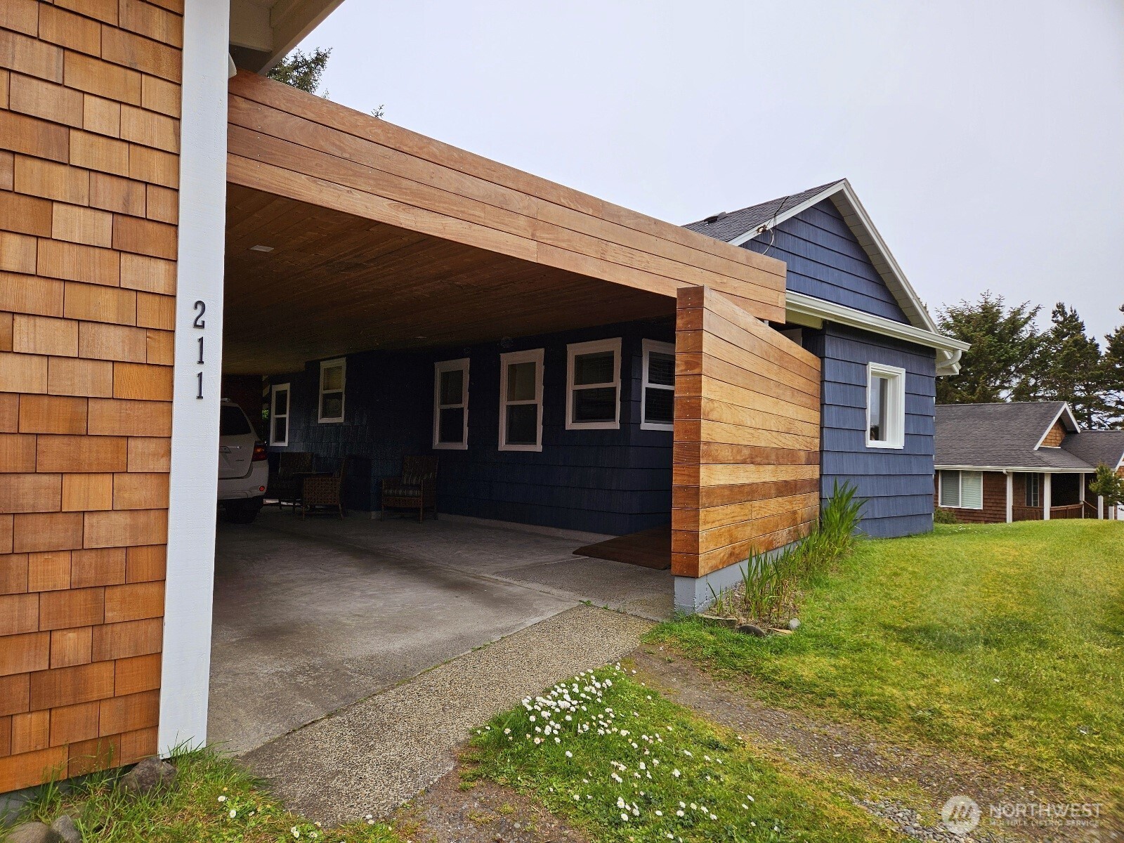 211 NW 25th Street