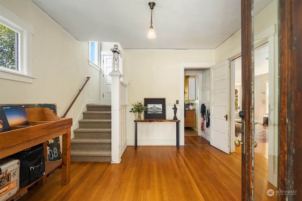 Photo of 5264 19th Avenue NE, Seattle, WA 98105 (MLS # 2137315)