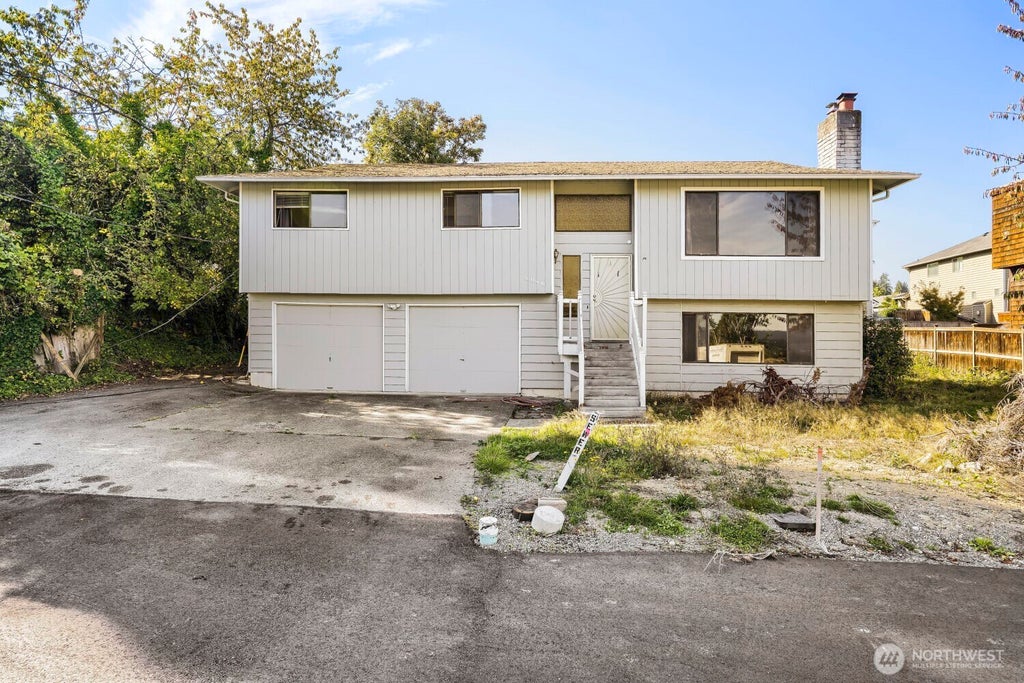 Photo of 8046 S 116th Street, Seattle, WA 98178 (MLS # 2593126)