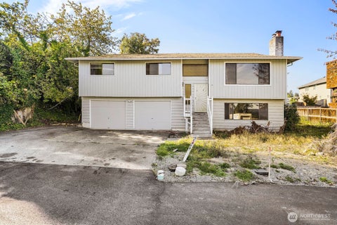 Photo of 8046 S 116th Street, Seattle, WA 98178 (MLS # 2593126)