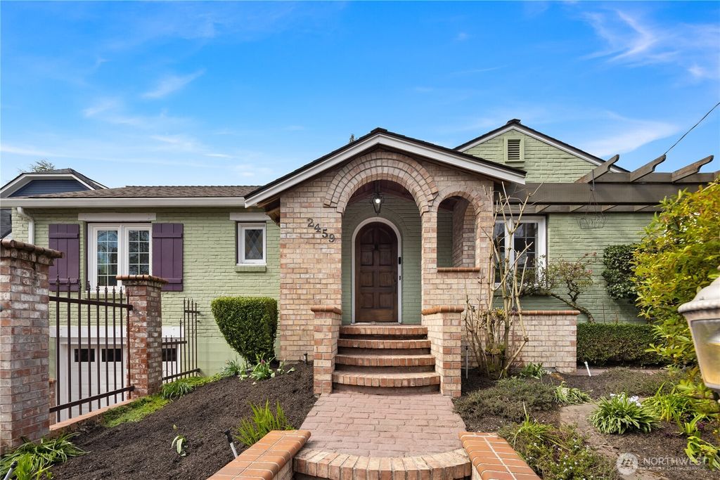 Photo of 2459 24th Avenue E, Seattle, WA 98112 (MLS # 2496105)